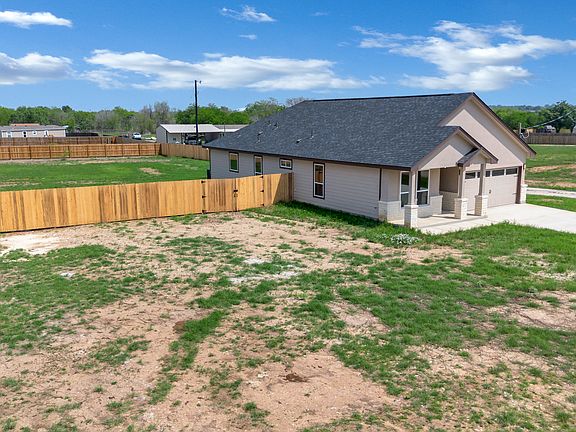 4th image of 16118 Vaquero Dr.