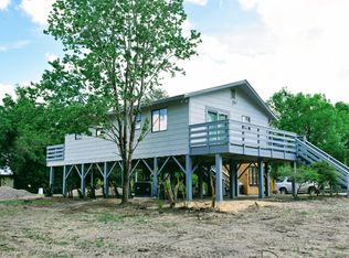 203 Parkwood Rd, Florahome, FL 32140