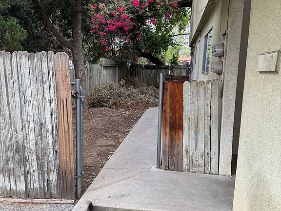 3rd image of 7 N San Mateo St APT B