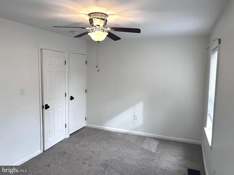 220 Sheas Ter — Photo 22