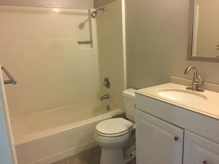 565 Lori Dr #56 — Photo 7