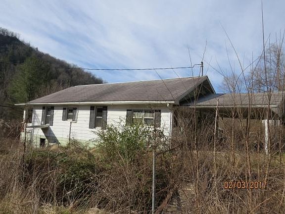 3rd image of 155 Marigold Dr
