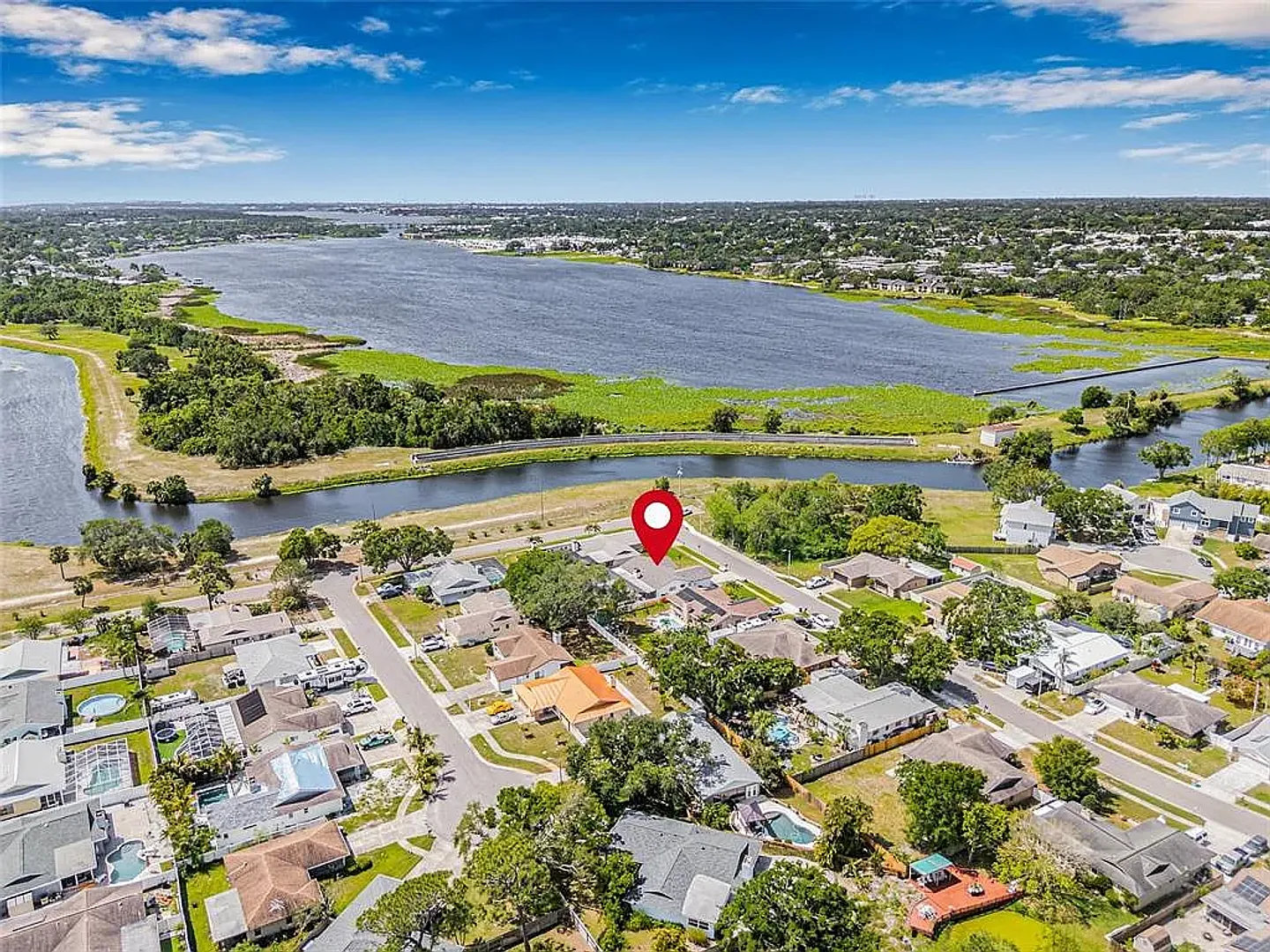 Charming 3-Bedroom Home with Large Fenced Yard in Largo! — Photo 2