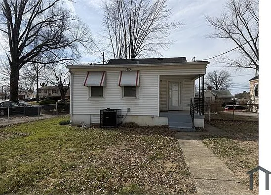 1439 S 32nd St — Photo 12