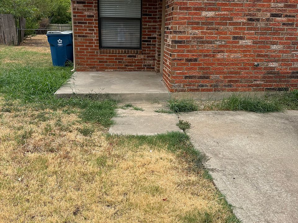 1st image of 128 Barrett Pl