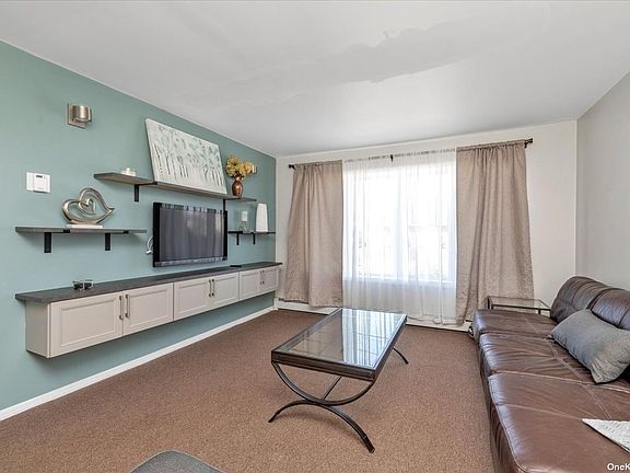 3rd image of 2680 Shirley Ln