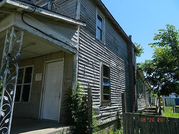 2nd image of 508 Broadway St