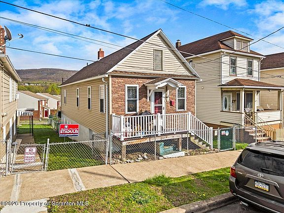 2nd image of 248 S Sheridan St