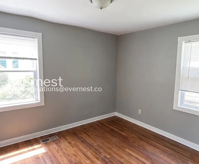 516 Athens Ct — Photo 9
