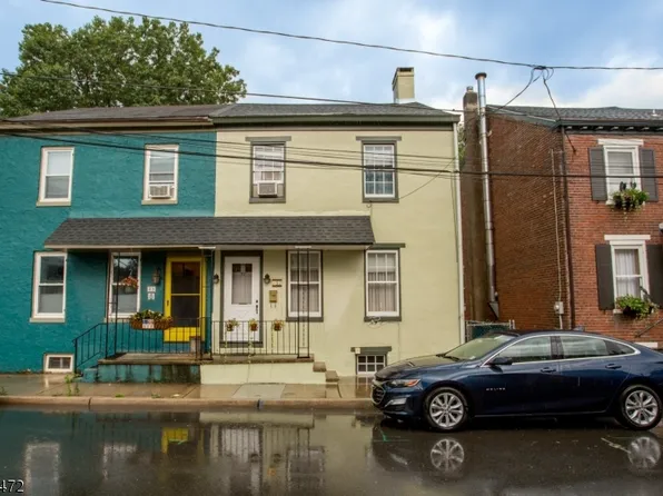 37 Delevan St, Lambertville City, NJ 08530