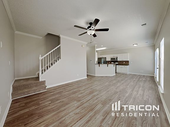2nd image of 2186 Wexford Way