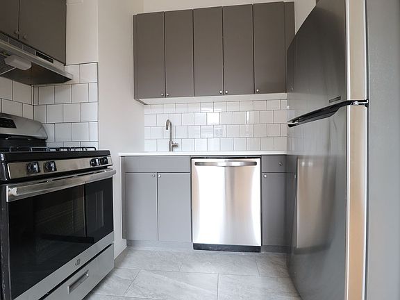 2nd image of 241 W 113th St APT 1A