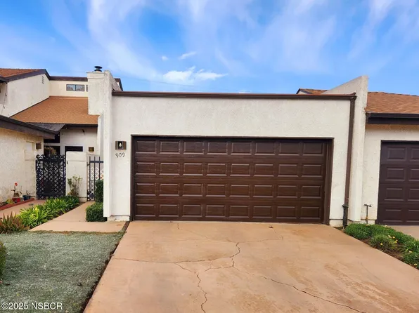 909 Queens Ct, Santa Maria, CA 93454