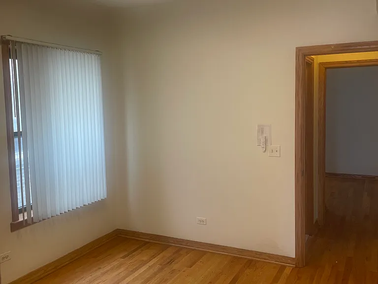 8742 S Harper Ave #1 — Photo 14