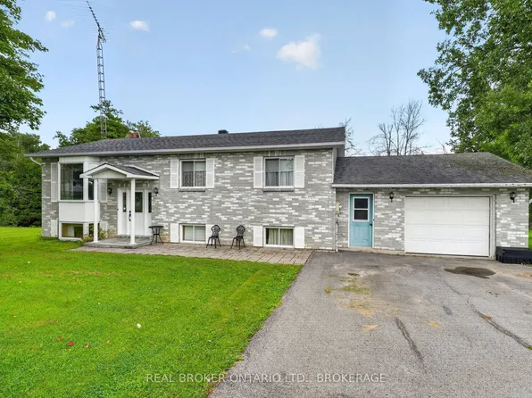 17550 Island Rd, South Stormont, ON K0C 1S0