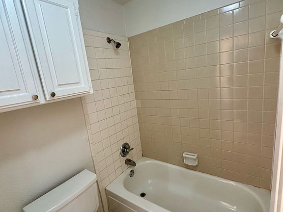 2nd image of 625 Manco Rd #105-1-1