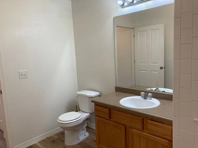 2450 Windrow Dr #D104 — Photo 21