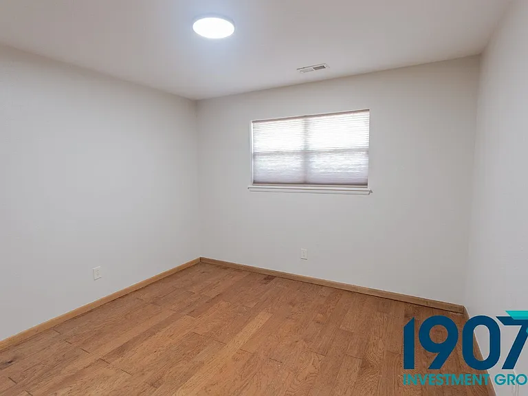 120 Platt Ln — Photo 12