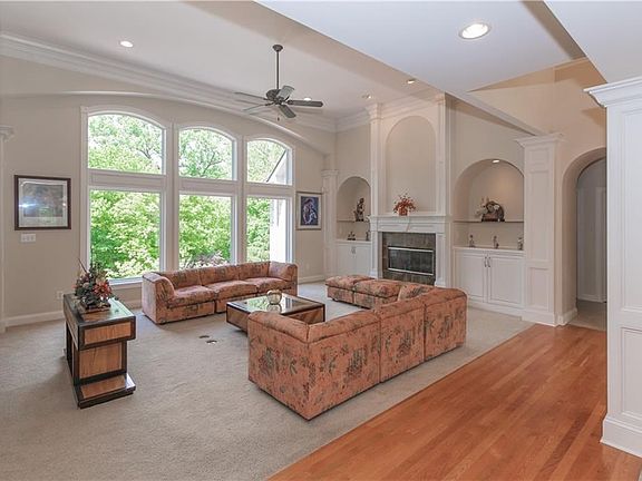 5th image of 13694 Creekridge Ln