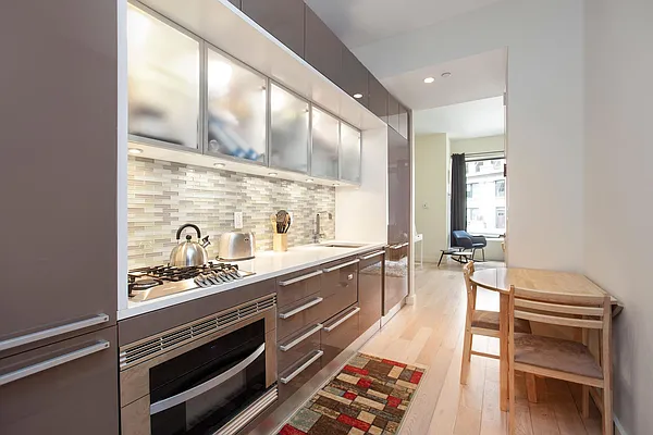 Sold by WIRE International Realty | media 1