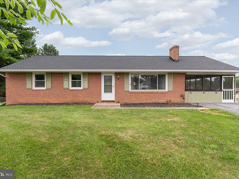 1st image of 10602 Oaktree Cir
