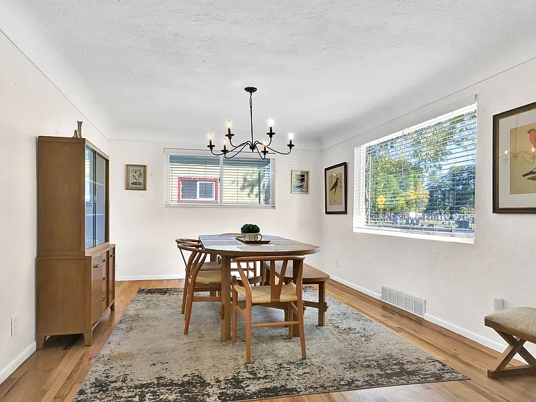 609 N Roosevelt St — Photo 5