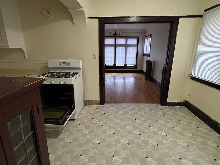 823 S 22nd St #1 — Photo 2