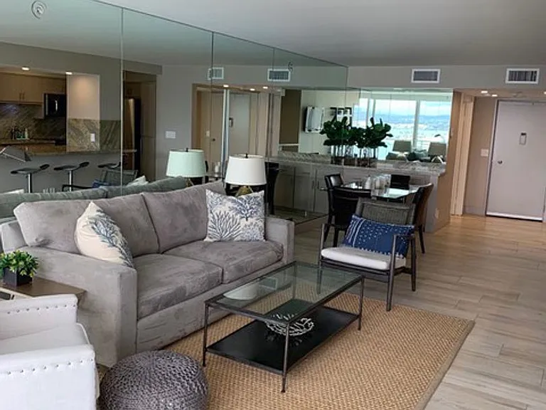 1820 Avenida Del Mundo #1505 — Photo 3