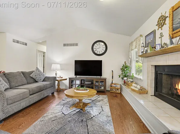 14355 Westlake St, Taylor, MI 48180