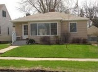 1730 Cottage Ave E, Saint Paul, MN 55106