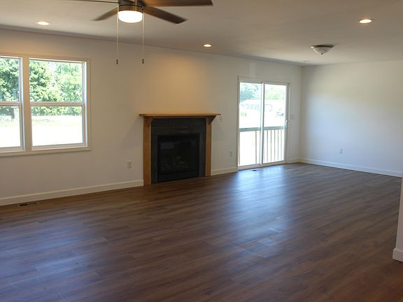 2nd image of 7428 Foxworth Ct