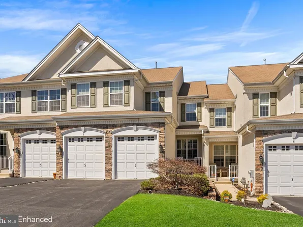 6 Wharton Dr, Glen Mills, PA 19342