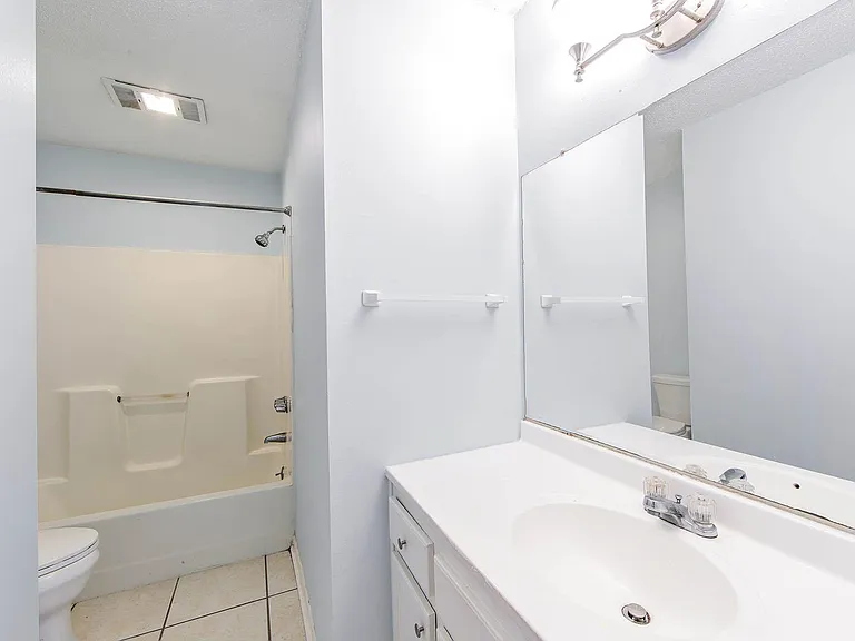 207 Evelyn Ave — Photo 5