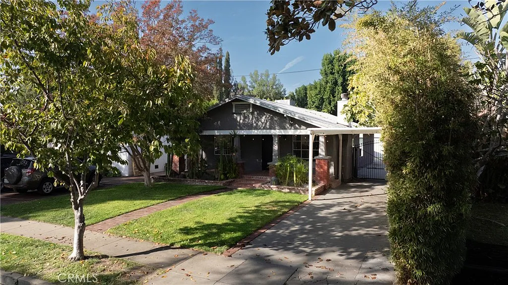 4 bed, 1870 sqft, $6,495 — Photo 3