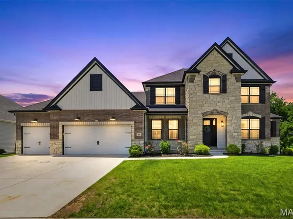 568 Long Creek Dr, Lake Saint Louis, MO 63367
