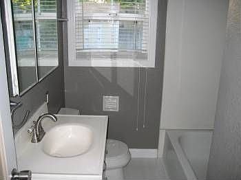 5th image of 5649 Vista Ave