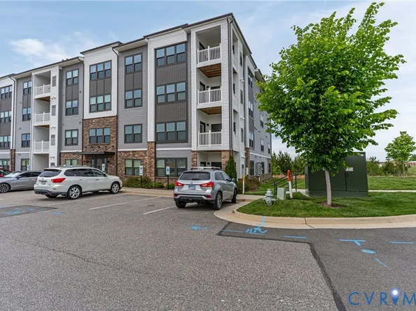 3700 Maze Runner Dr APT 206, Midlothian, VA 23112