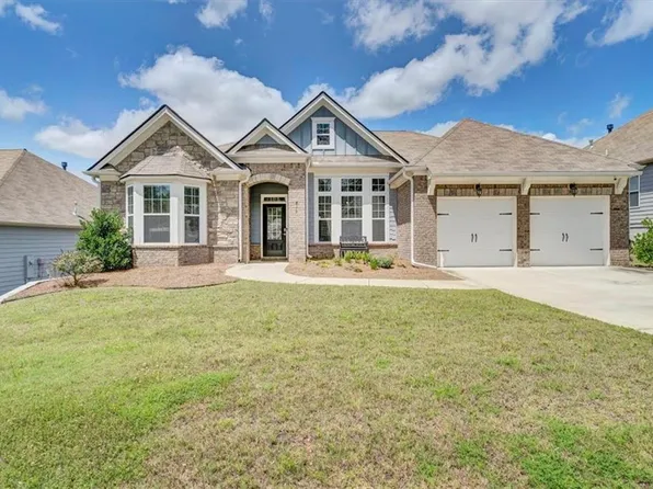810 Codex Dr, Fairburn, GA 30213