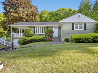 164 Fitch Hill Rd, Montville, CT 06382