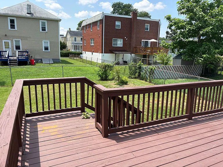 220 Harding Ave — Photo 10