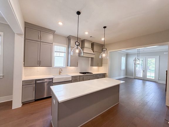 2nd image of 207 Fairground St #102