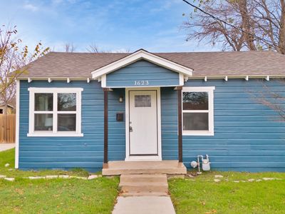 1623 Briar Cliff Rd, Dallas, TX, 75235
