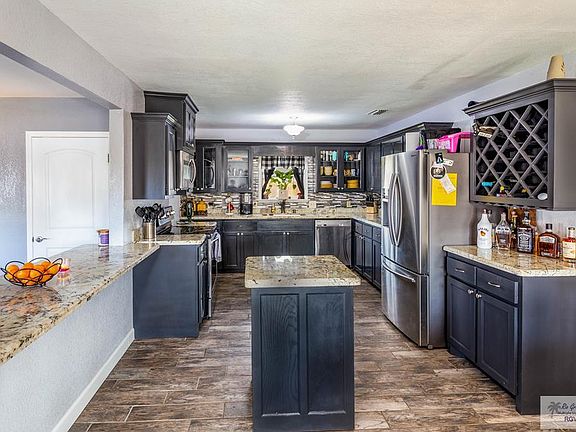 4th image of 117 W Resaca Dr