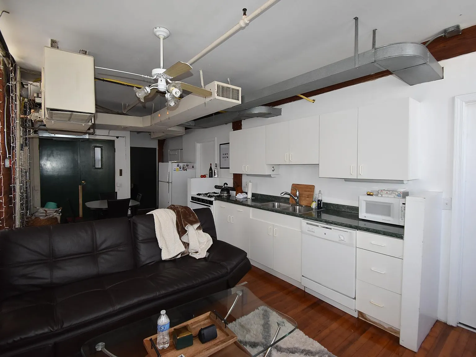 1 bed, 500 sqft, $1,725 — Photo 2