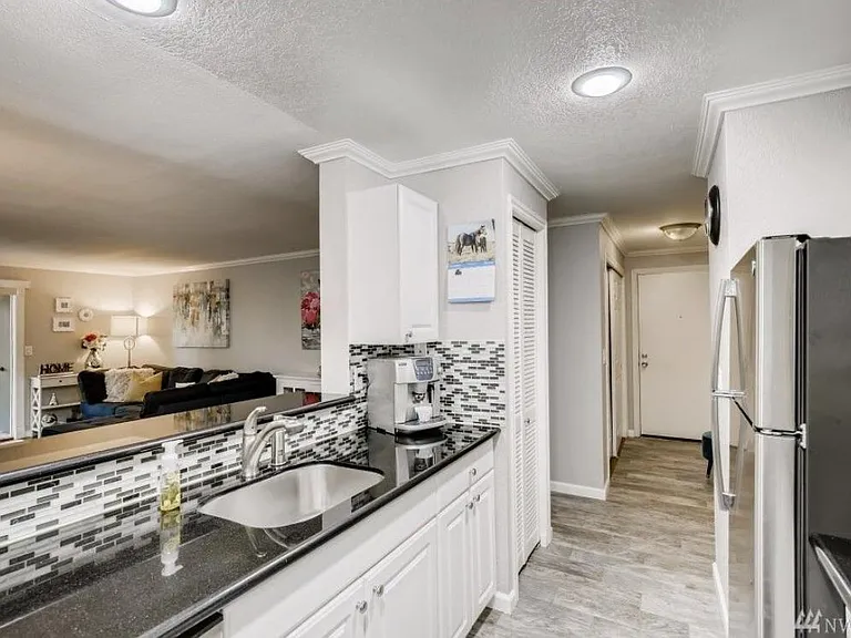14430 NE 30th Pl #30A — Photo 8