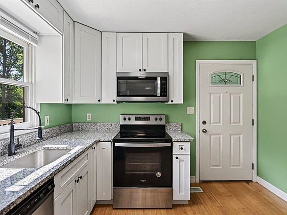 4th image of 17395 Peepers Hollow Ln