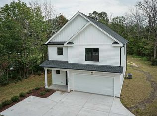 1804 Sunview St, Raleigh, NC 27610