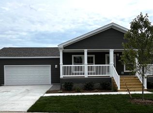 2776 Naples Ct, Lapeer, MI 48446