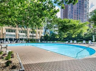 85-37ABC E India Row #37ABC, Boston, MA 02110