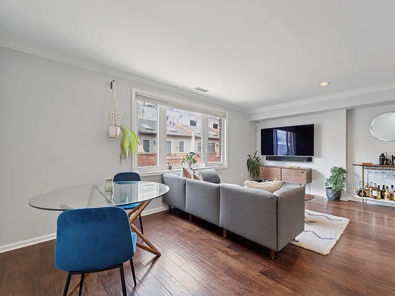 212-24 S 24th St #2416B — Photo 3